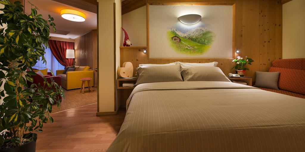 Hotel Baita Montana Ливиньо Екстериор снимка