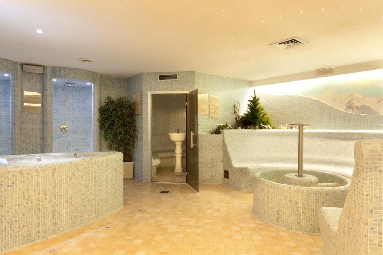 Hotel Baita Montana Ливиньо Екстериор снимка